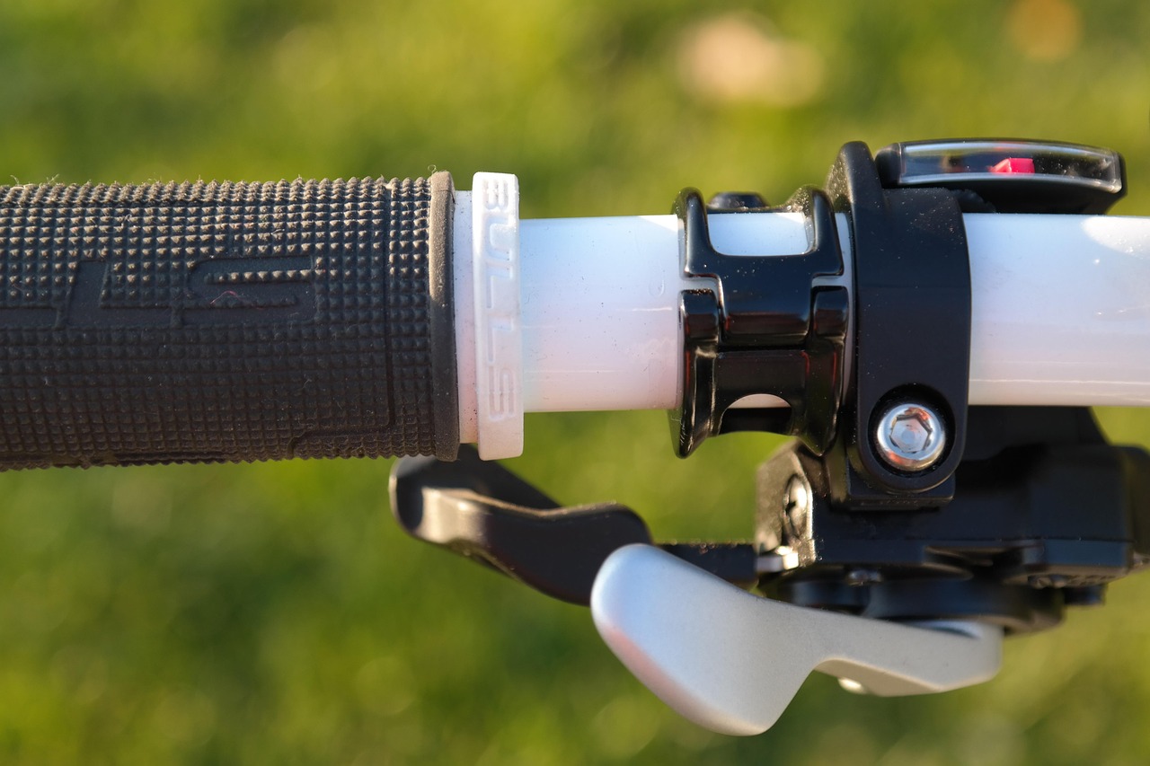 支付宝代刷人脸:流量卡的生命周期